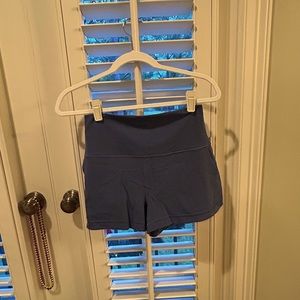 Lululemon blue align classic-fit high rise shorts